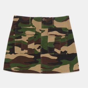 Zara cargo skirt